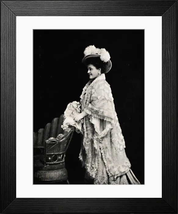 Framed Print : Madame Tetrazzini, 1914. Creator: W&D Downey Framed Print : Madame Tetrazzini, 1914. Creator: W&D Downey