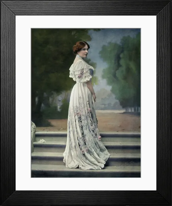 Framed Print : Theatre National De L Odeon. - Mlle. Berthe Bady - Role de Paula. La Seconde Madame Tanqueray Framed Print : Theatre National De L Odeon. - Mlle. Berthe Bady - Role de Paula. La Seconde Madame Tanqueray