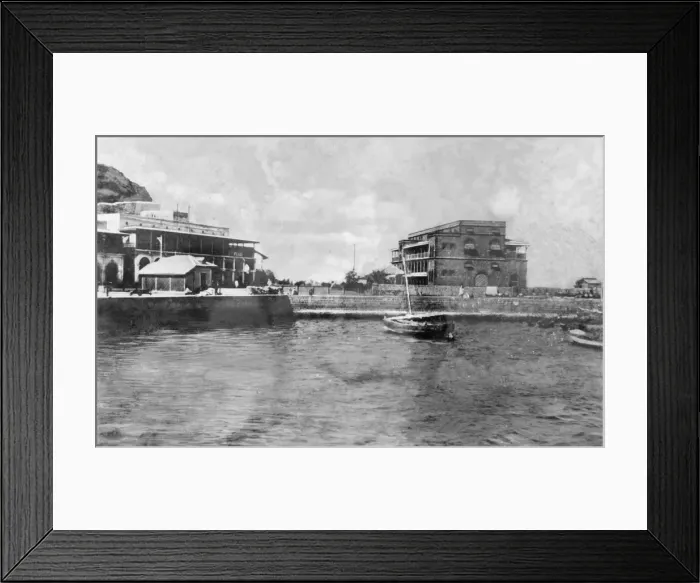 Framed Print : The Landing Stage. Aden, c1918-c1939. Creator: Unknown Framed Print : The Landing Stage. Aden, c1918-c1939. Creator: Unknown