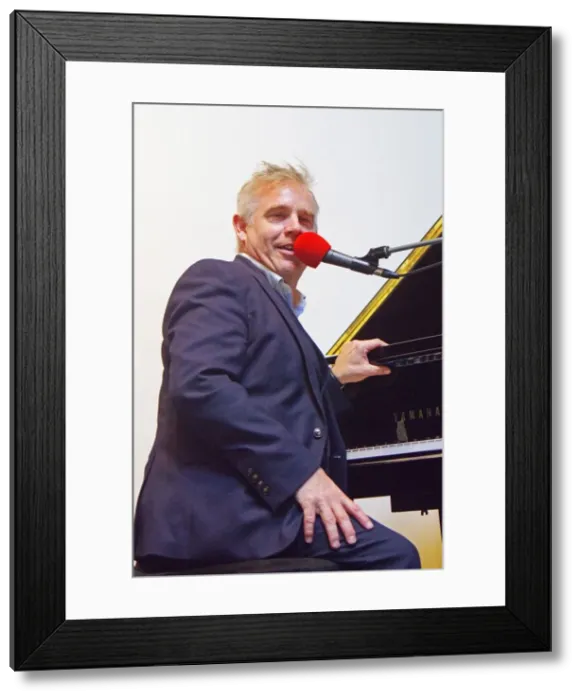 Framed Print : James Pearson - James Pearson Trio, NJA Methodist Church, Loughton, Essex, 2. 9. 19 Framed Print : James Pearson - James Pearson Trio, NJA Methodist Church, Loughton, Essex, 2. 9. 19