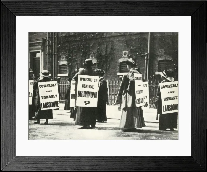 Framed Print : Suffragettes demonstrate outside a prison, London, 1914, (1947). Creator: Unknown Framed Print : Suffragettes demonstrate outside a prison, London, 1914, (1947). Creator: Unknown