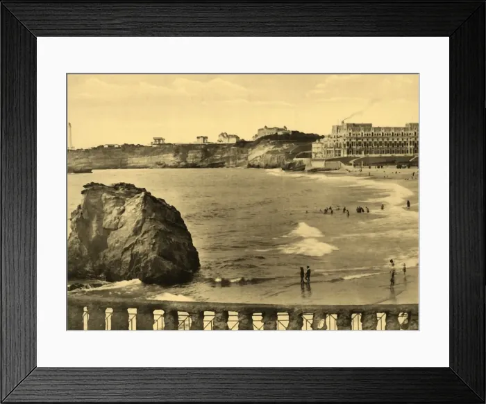 Framed Print : Biarritz - Hotel du Palais et la Baie, c1930. Creator: Unknown Framed Print : Biarritz - Hotel du Palais et la Baie, c1930. Creator: Unknown
