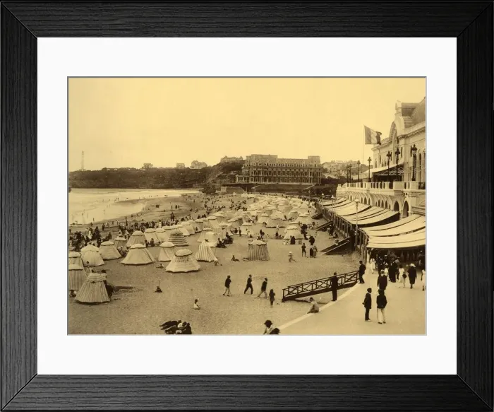 Framed Print : Biarritz - La Plage et le Casino Municipal, c1930. Creator: Unknown Framed Print : Biarritz - La Plage et le Casino Municipal, c1930. Creator: Unknown