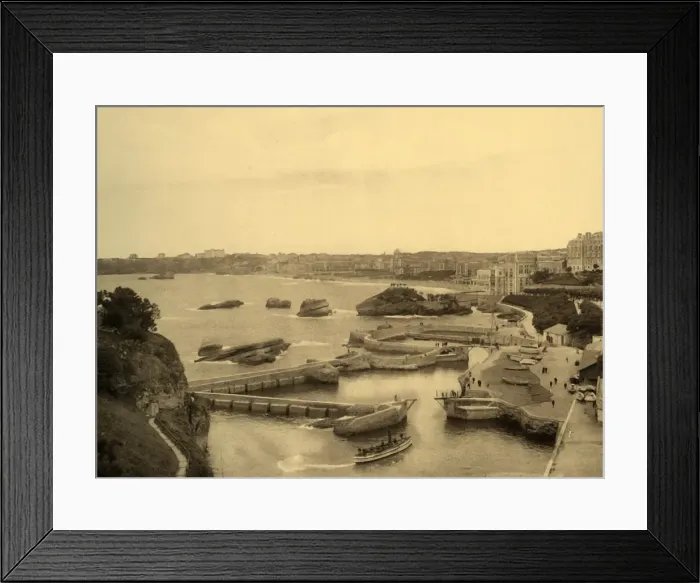 Framed Print : Biarritz - Le Port des Pecheurs, c1930. Creator: Unknown Framed Print : Biarritz - Le Port des Pecheurs, c1930. Creator: Unknown
