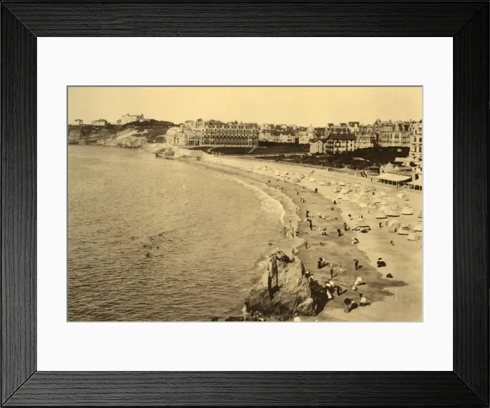 Framed Print : Biarritz - La Grande Plage, c1930. Creator: Unknown Framed Print : Biarritz - La Grande Plage, c1930. Creator: Unknown
