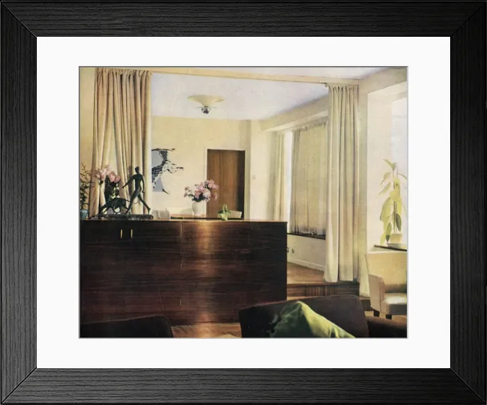 Framed Print : Dining-alcove in living-room at Sun House, Hampstead, London, 1937. Creator: Unknown Framed Print : Dining-alcove in living-room at Sun House, Hampstead, London, 1937. Creator: Unknown