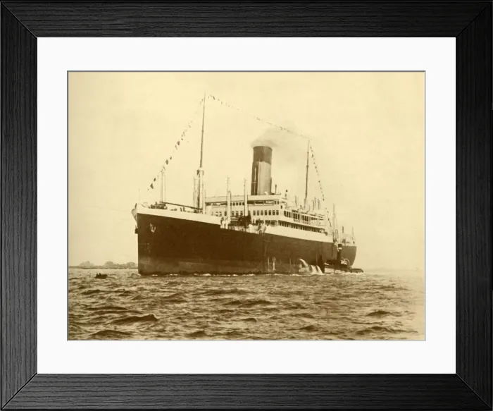 Framed Print : The Minnewaska (Atlantic Transport Line), 21, 716 Tons, c1930. Creator: W. T Munns Framed Print : The Minnewaska (Atlantic Transport Line), 21, 716 Tons, c1930. Creator: W. T Munns
