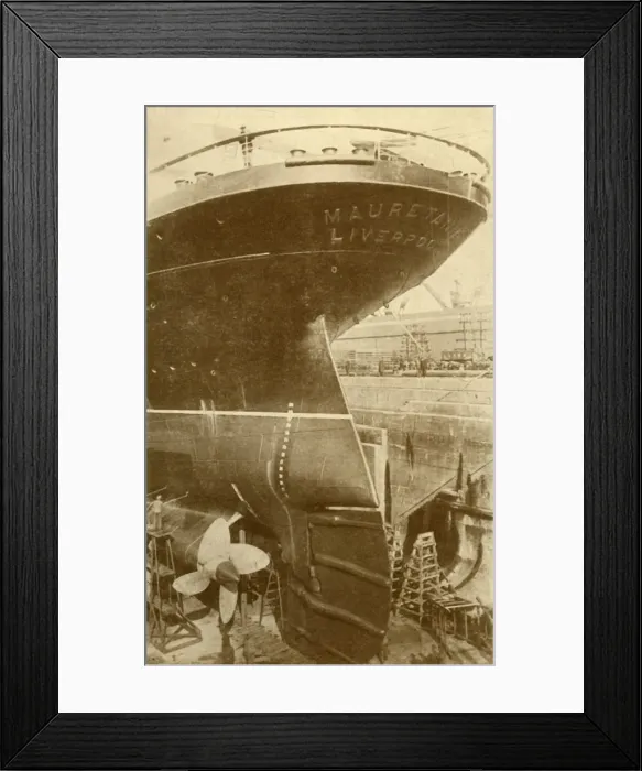 Framed Print : At Work on the Stern of the Mauretania, in Dry Dock, c1930. Creator: Unknown Framed Print : At Work on the Stern of the Mauretania, in Dry Dock, c1930. Creator: Unknown