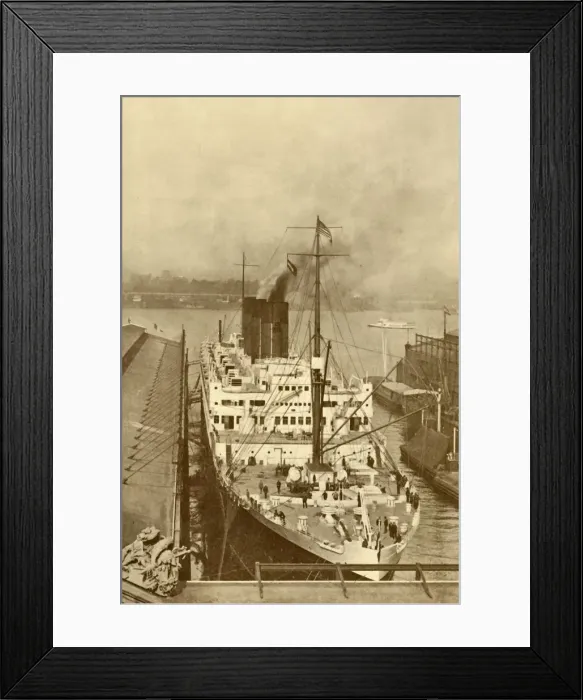 Framed Print : A Famous French Liner, The Paris (34, 569 Tons), c1930. Creator: Unknown Framed Print : A Famous French Liner, The Paris (34, 569 Tons), c1930. Creator: Unknown