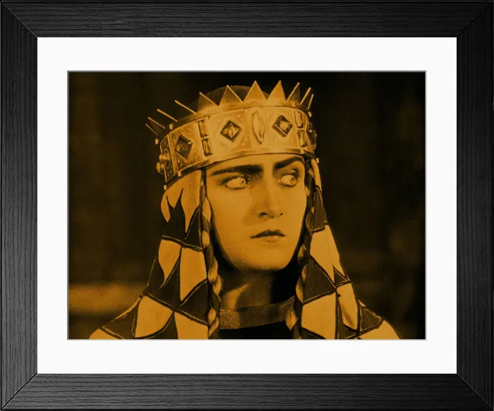 Framed Print : Margarete Schon als Kriemhild in the Film Die Nibelungen: Kriemhild s Framed Print : Margarete Schon als Kriemhild in the Film Die Nibelungen: Kriemhild s