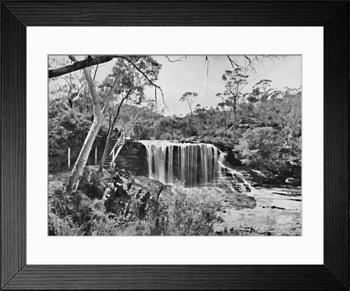 Framed Print : The Weeping Rock at Wentworth Falls, Blue Mountains, c1900. Creator: Unknown Framed Print : The Weeping Rock at Wentworth Falls, Blue Mountains, c1900. Creator: Unknown