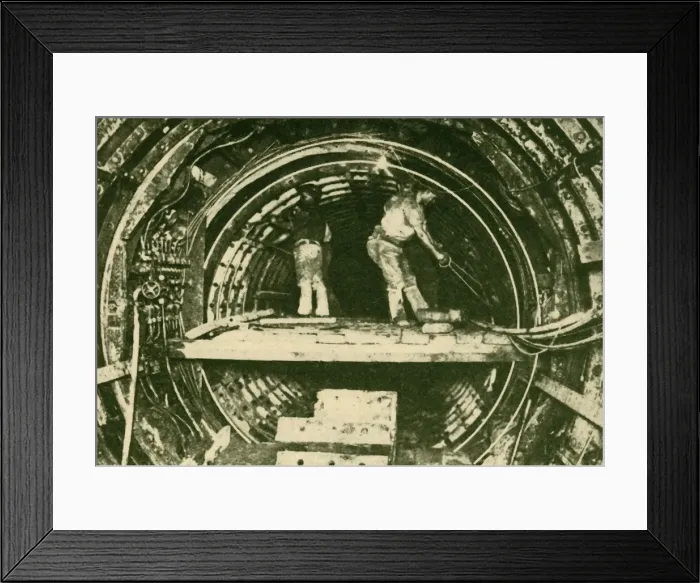 Framed Print : Enlarging Tunnels on the City and South London Railway, Shoowing New and Old Diameters, 1930 Framed Print : Enlarging Tunnels on the City and South London Railway, Shoowing New and Old Diameters, 1930