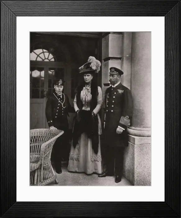 Framed Print : King George and Queen Mary with their son Prince Edward, May 1910. Creator: Unknown Framed Print : King George and Queen Mary with their son Prince Edward, May 1910. Creator: Unknown