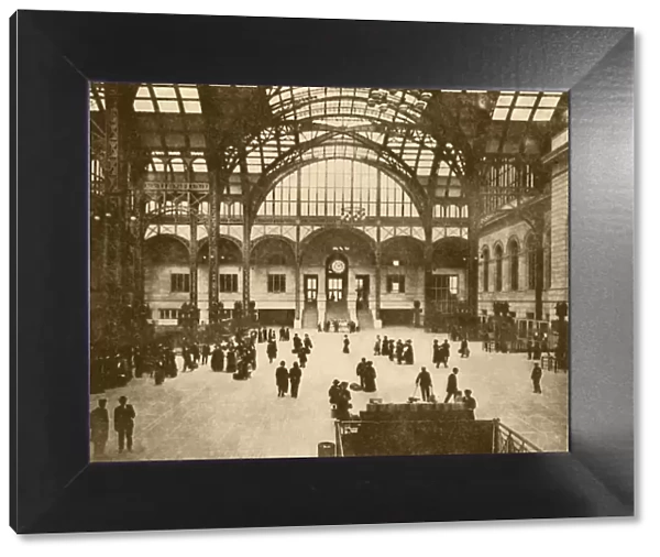 Central Hall, Pennsylvania Station, New York (Pennsylvania Railroad Company), 1930