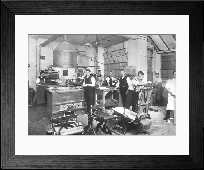 Framed Print : Dalziel Foundry Limited. - Earl Street Premises. Moulding and Casting Plant, and Staff, 1909 Framed Print : Dalziel Foundry Limited. - Earl Street Premises. Moulding and Casting Plant, and Staff, 1909