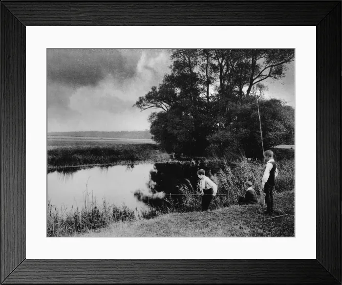 Framed Print : An Anxious Moment, 1909. Creator: HC Wharton & Co Framed Print : An Anxious Moment, 1909. Creator: HC Wharton & Co