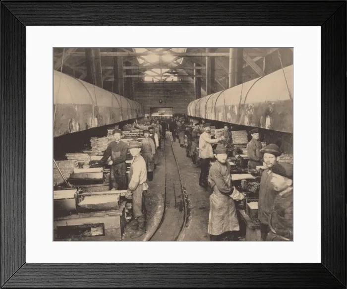 Framed Print : A workshop of the Putilov factory, c. 1914. Artist: Anonymous Framed Print : A workshop of the Putilov factory, c. 1914. Artist: Anonymous