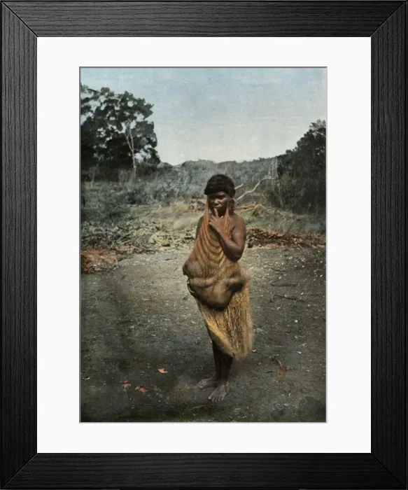 Framed Print : Femme Australienne Portant Son Enfant, (Australian Woman Carrying her Child), 1900 Framed Print : Femme Australienne Portant Son Enfant, (Australian Woman Carrying her Child), 1900