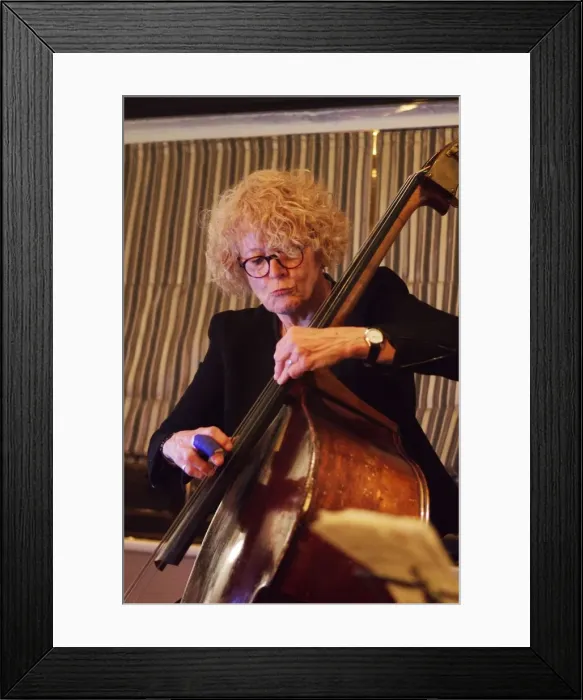 Framed Print : Alison Rayner, Splash Point Jazz Club, Plough Inn, Rottingdean, East Sussex, UK, 17 May 2019 Framed Print : Alison Rayner, Splash Point Jazz Club, Plough Inn, Rottingdean, East Sussex, UK, 17 May 2019