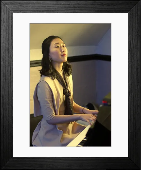 Framed Print : Jinjoo Yoo, Splash Point Jazz Club, Plough Inn, Rottingdean, East Sussex, UK, 17 May 2019