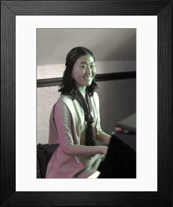 Framed Print : Jinjoo Yoo, Splash Point Jazz Club, Plough Inn, Rottingdean, East Sussex, UK, 17 May 2019 Framed Print : Jinjoo Yoo, Splash Point Jazz Club, Plough Inn, Rottingdean, East Sussex, UK, 17 May 2019