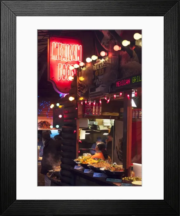 Framed Print : Camden Lock, London, UK, 30 / 1 / 10. Creator: Ethel Davies Framed Print : Camden Lock, London, UK, 30 / 1 / 10. Creator: Ethel Davies