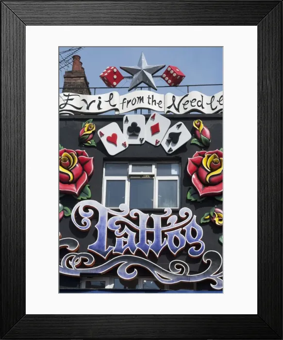 Framed Print : Camden Lock Village, London, UK, 13 / 4 / 10. Creator: Ethel Davies Framed Print : Camden Lock Village, London, UK, 13 / 4 / 10. Creator: Ethel Davies
