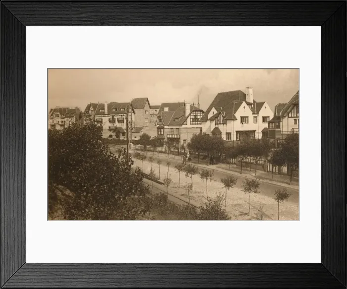 Framed Print : L Avenue Elisabeth, c1900. Creator: Unknown Framed Print : L Avenue Elisabeth, c1900. Creator: Unknown