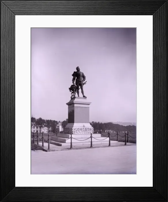 Framed Print : Statue of Francis Drake at Plymouth in Devon, late 19th-early 20th century. Creator: Unknown Framed Print : Statue of Francis Drake at Plymouth in Devon, late 19th-early 20th century. Creator: Unknown