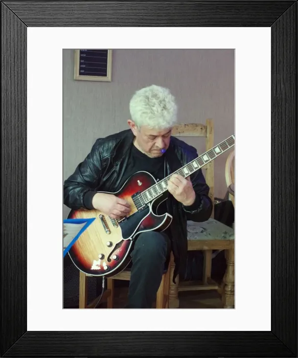 Framed Print : Bernie Holland, Serendipity, Horley, Surrey, 14 June 2019. Creator: Brian O Connor Framed Print : Bernie Holland, Serendipity, Horley, Surrey, 14 June 2019. Creator: Brian O Connor