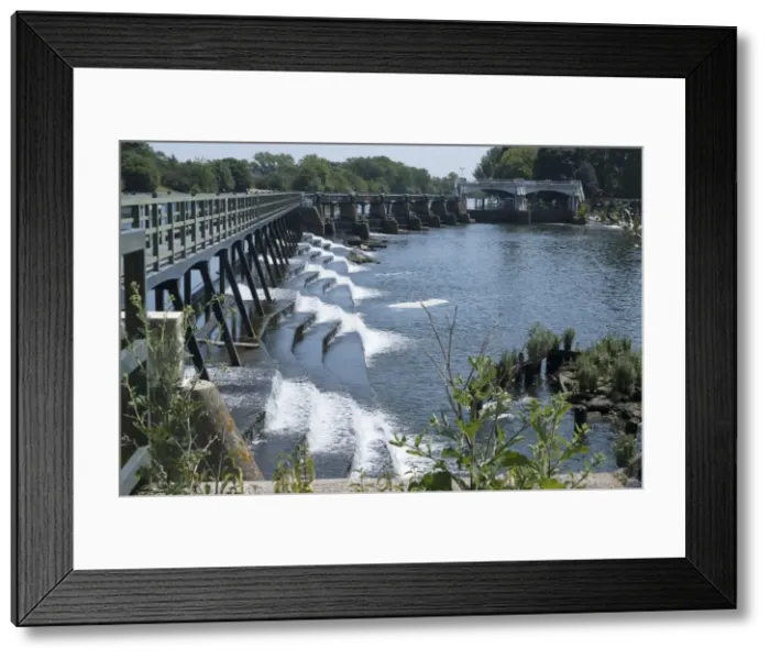 Framed Print : Teddington Lock, Teddington, Surrey, England, 28 / 6 / 10. Creator: Ethel Davies; Davies, Ethel Framed Print : Teddington Lock, Teddington, Surrey, England, 28 / 6 / 10. Creator: Ethel Davies; Davies, Ethel