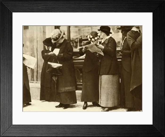 Framed Print : The sinking of the Lusitania, May 1915, (1935). Creator: Unknown Framed Print : The sinking of the Lusitania, May 1915, (1935). Creator: Unknown