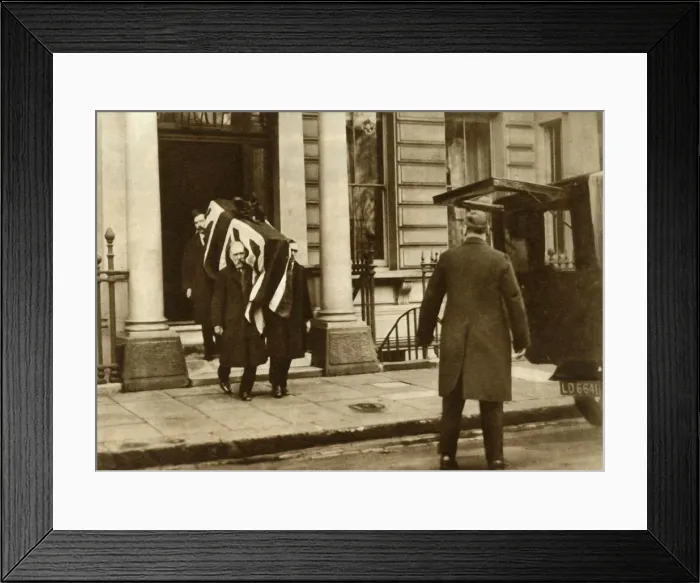 Framed Print : Earl Haigs coffin being carried from the house where he died, London, 29 January 1928, (1935) Framed Print : Earl Haigs coffin being carried from the house where he died, London, 29 January 1928, (1935)