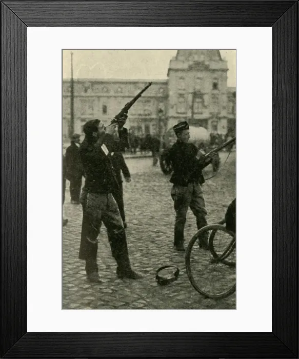 Framed Print : Belgian military cyclists shooting at a German plane, First World War, 1914-1918, (c1920)