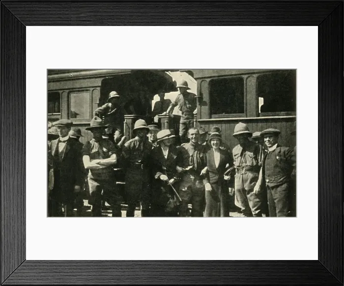 Framed Print : British colonial forces at Johannesburg, South Africa, First World War, 1914, (c1920) Framed Print : British colonial forces at Johannesburg, South Africa, First World War, 1914, (c1920)