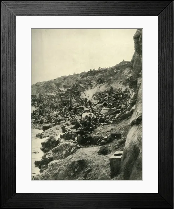 Framed Print : The Landing at Suvla Bay, Gallipoli peninsula, First World War, 1915, (c1920). Creator: Unknown Framed Print : The Landing at Suvla Bay, Gallipoli peninsula, First World War, 1915, (c1920). Creator: Unknown