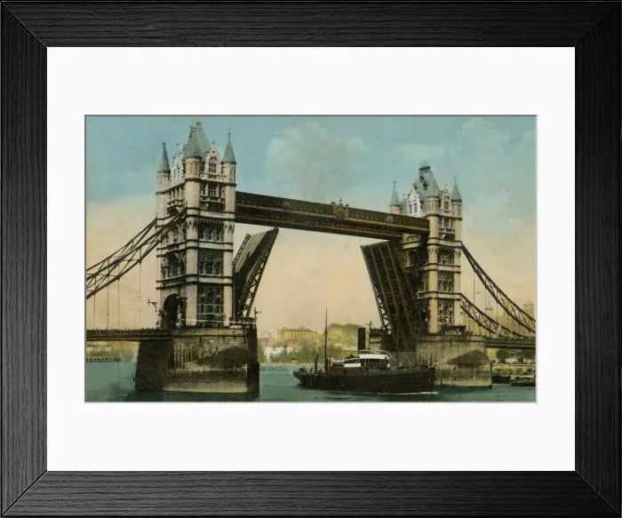 Framed Print : Tower Bridge, London, 1915. Creator: Unknown Framed Print : Tower Bridge, London, 1915. Creator: Unknown
