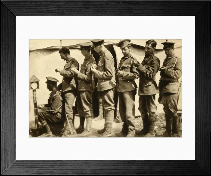 Framed Print : British soldiers synchronising their watches on the front line, First World War, 1914-1918, (1933) Framed Print : British soldiers synchronising their watches on the front line, First World War, 1914-1918, (1933)