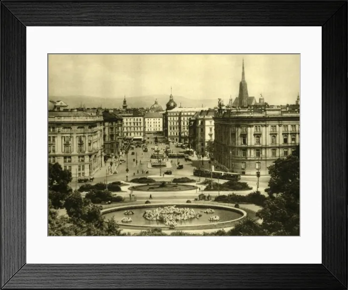 Framed Print : Schwarzenbergplatz, Vienna, Austria, c1935. Creator: Unknown Framed Print : Schwarzenbergplatz, Vienna, Austria, c1935. Creator: Unknown