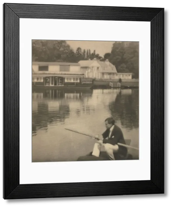 Framed Print : Camera Work: The White House, 1910. Creator: J. Craig Annan (British, 1864-1946)