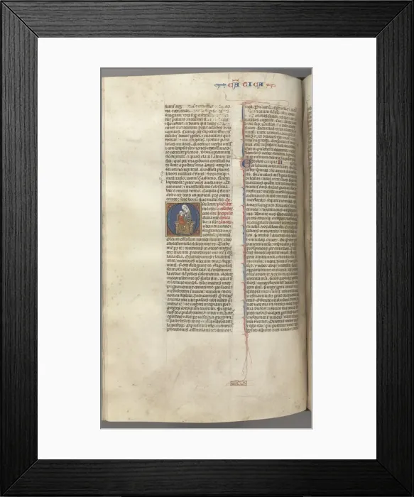 Framed Print : Fol. 249v, Song of Songs, historiated initial O, theVirgin and Child, c. 1275-1300 Framed Print : Fol. 249v, Song of Songs, historiated initial O, theVirgin and Child, c. 1275-1300