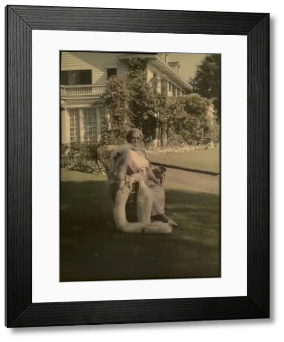 Framed Print : Untitled, c. 1915. Creator: Unidentified Photographer Framed Print : Untitled, c. 1915. Creator: Unidentified Photographer