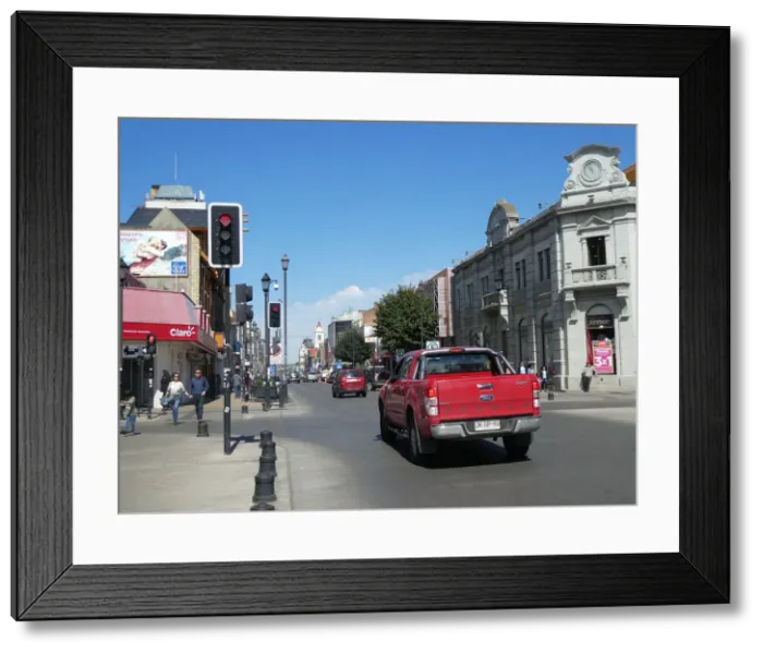 Framed Print : Traffic lights at road intersection in Chile 2019. Creator: Unknown Framed Print : Traffic lights at road intersection in Chile 2019. Creator: Unknown