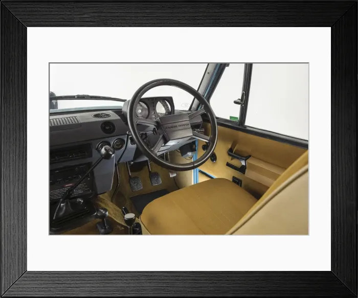 Framed Print : 1971 Range Rover. Creator: Unknown Framed Print : 1971 Range Rover. Creator: Unknown