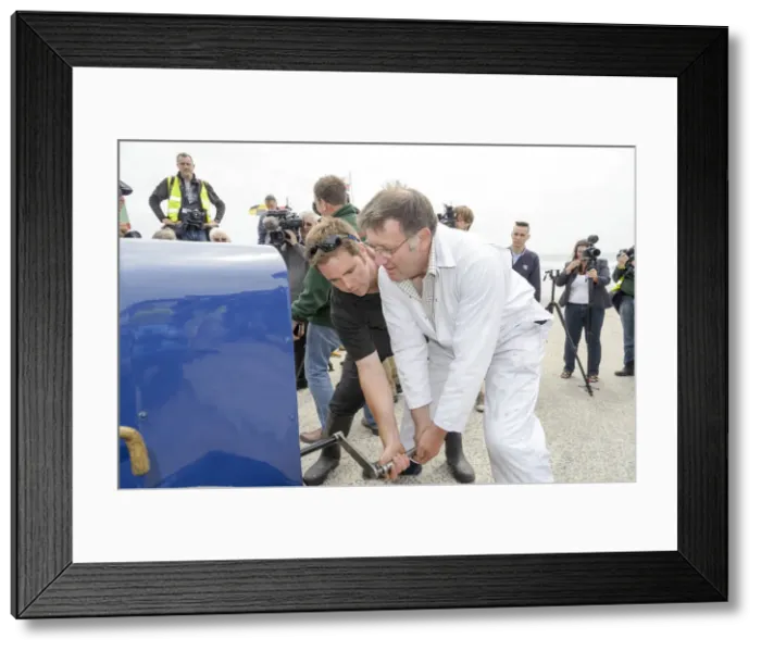 Framed Print : Mechanics starting Sunbeam 350hp July 2015, Pendine. Creator: Unknown Framed Print : Mechanics starting Sunbeam 350hp July 2015, Pendine. Creator: Unknown