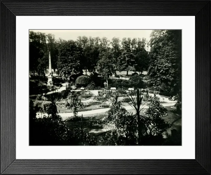 Framed Print : The Dingle, Shrewsbury, c1920s. Creator: Unknown Framed Print : The Dingle, Shrewsbury, c1920s. Creator: Unknown