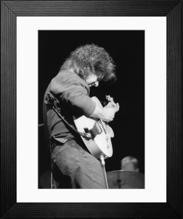 Framed Print : Pat Metheny, Cambridge Corn Exchange, Cambridgeshire, 2000. Creator: Brian Foskett Framed Print : Pat Metheny, Cambridge Corn Exchange, Cambridgeshire, 2000. Creator: Brian Foskett