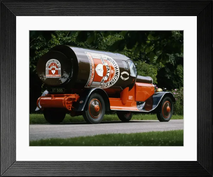 Framed Print : 1927 Daimler Bottle Van. Creator: Unknown Framed Print : 1927 Daimler Bottle Van. Creator: Unknown