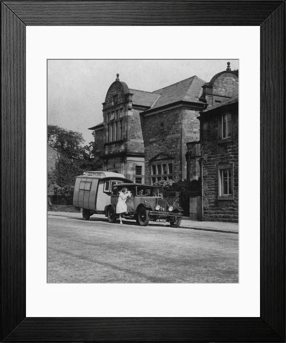 Framed Print : Voyageur caravan with Morris Oxford 1927. Creator: Unknown Framed Print : Voyageur caravan with Morris Oxford 1927. Creator: Unknown