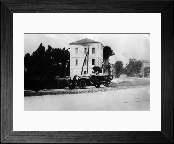 Framed Print : 1926 Isotta Fraschini, Avati in Targa Abruzzo, Pescara. Creator: Unknown